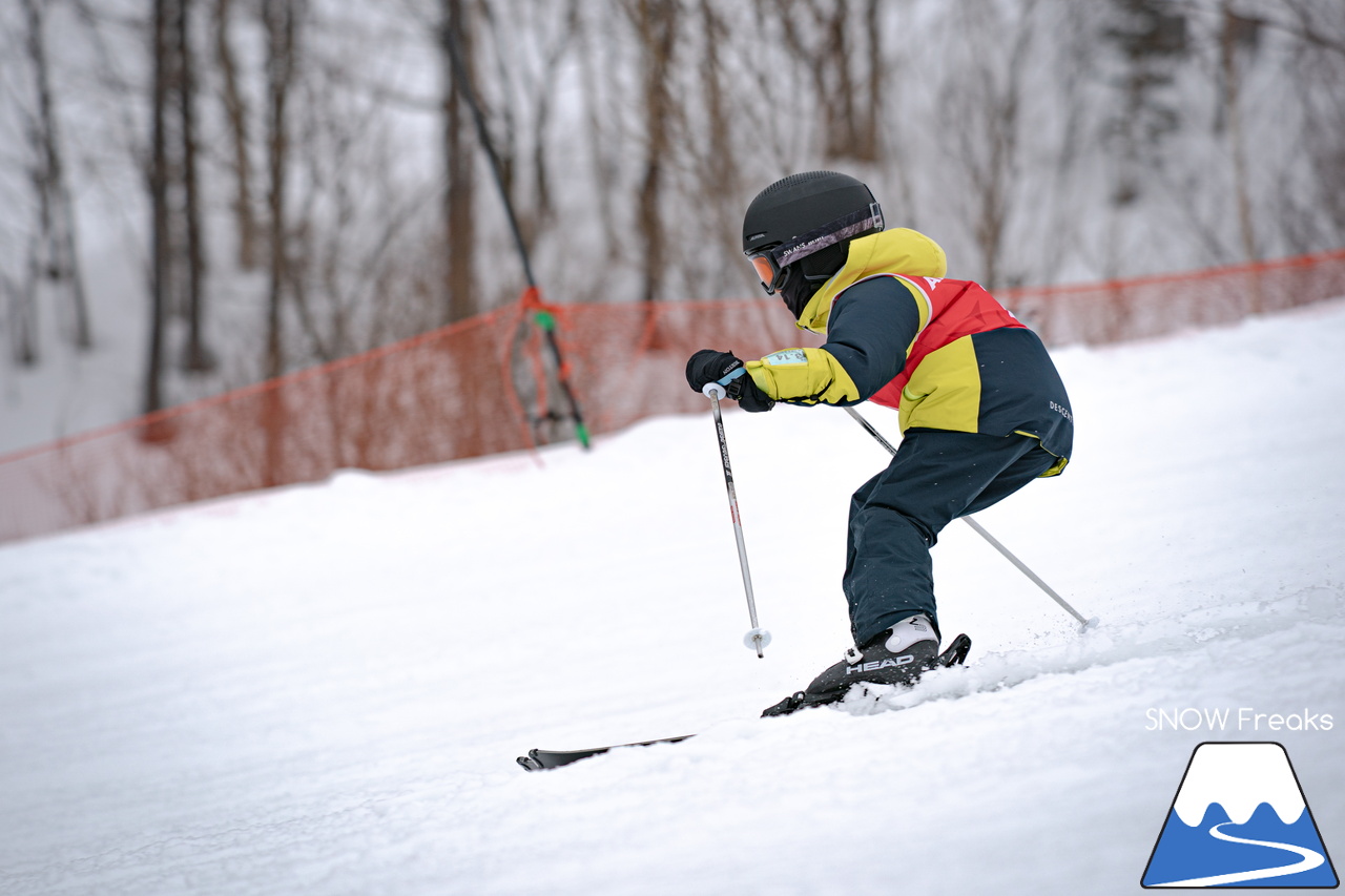 なんと約10年ぶりの「技術選」撮影?! PREMIER SKI ACADEMY presents 『2026プレミアカップ・スキー技術選』レポート！｜朝里川温泉スキー場